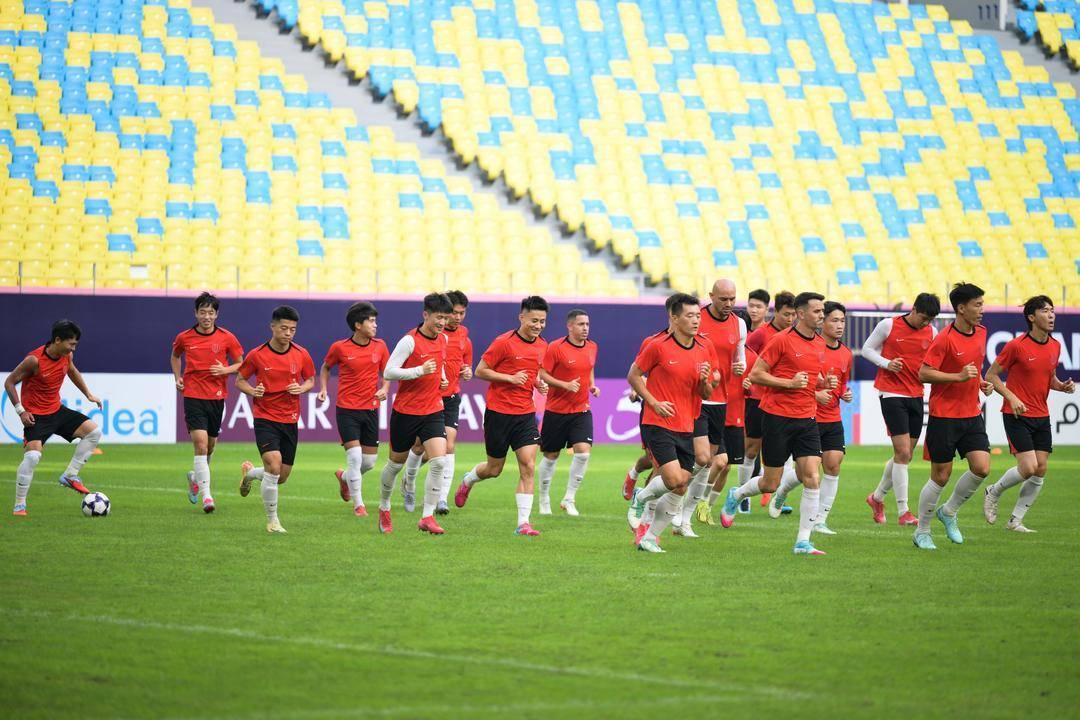 关于森多费加盟亚冠联赛，挑战顶级球队的信息