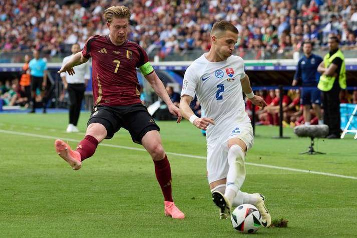 斯洛伐克憾负北马其顿，无缘欧预赛淘汰赛的简单介绍