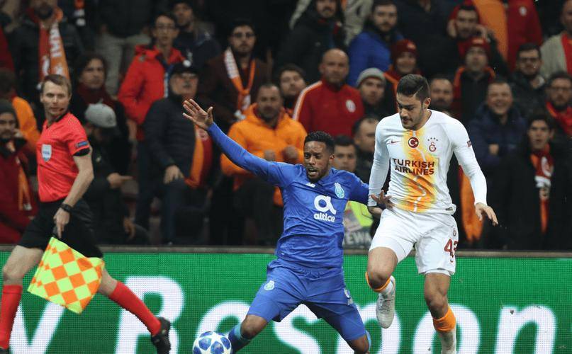 包含阿贾克斯迎战亚特兰大：双方实力不相上下的词条