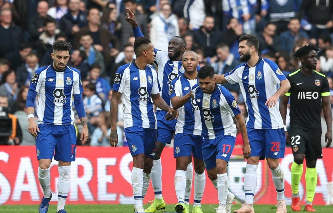 波尔图队大获成功，晋级下一轮比赛