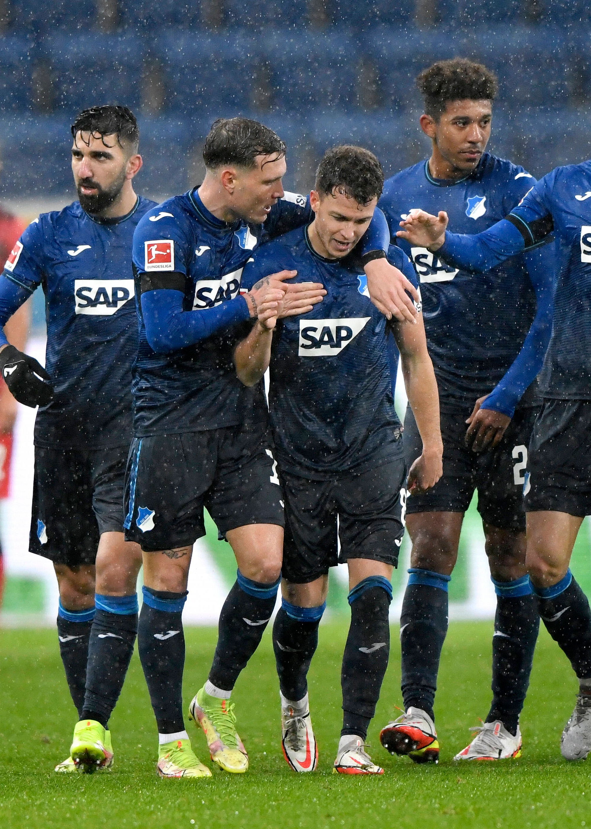 霍芬海姆球员集体休整德甲战术调整