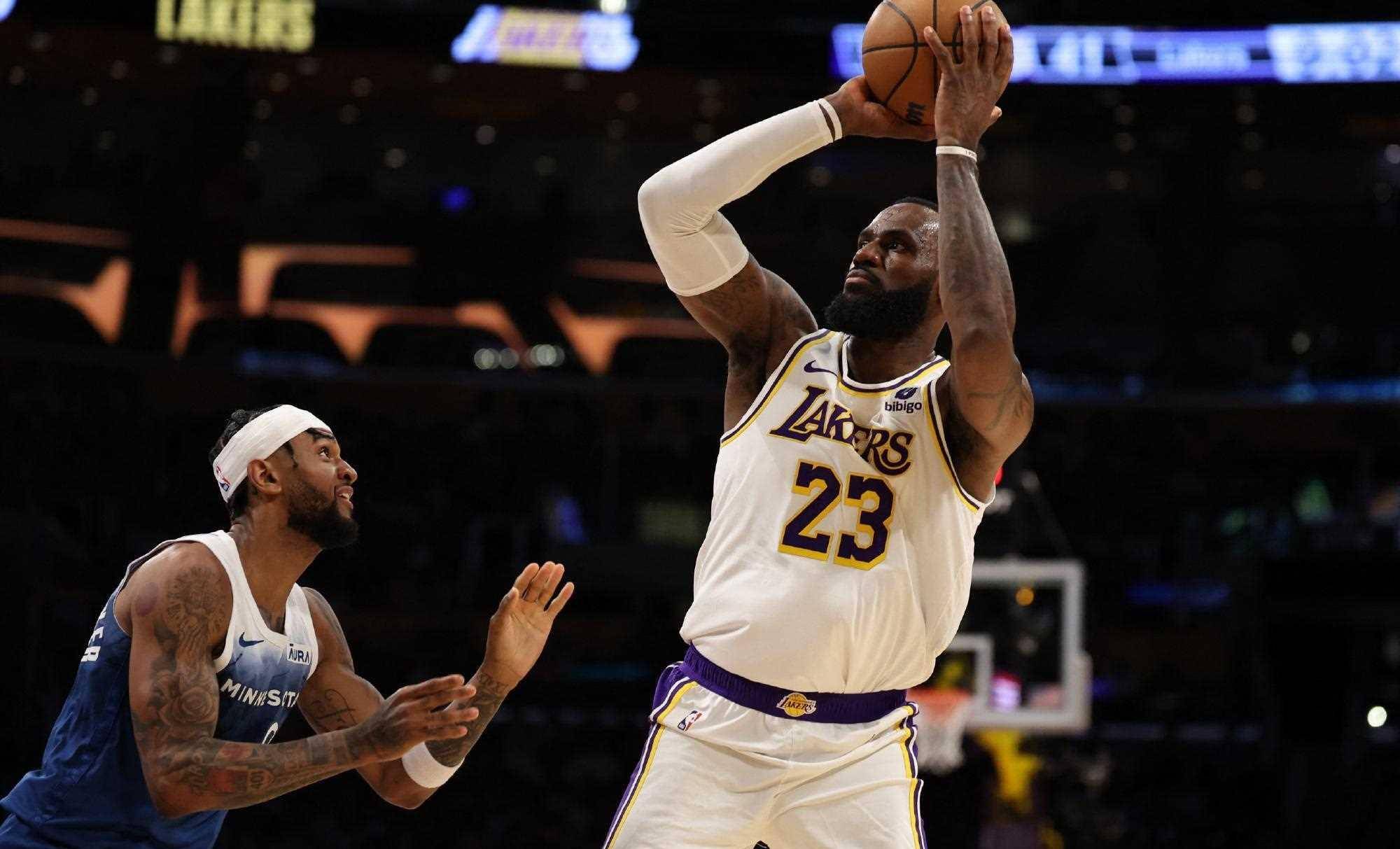 湖人大胜取得连胜，詹姆斯状态火爆