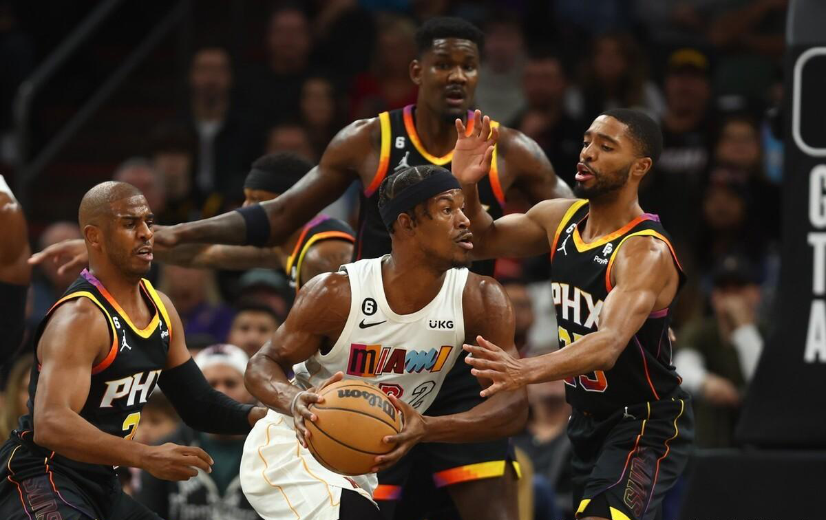 北京队翻盘天津队，德罗赞惊艳四座