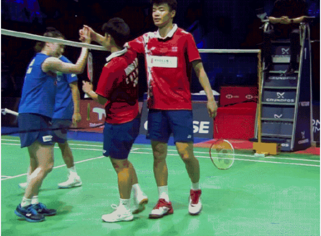 中国队横扫丹麦队，黄鸭组合刷新纪录