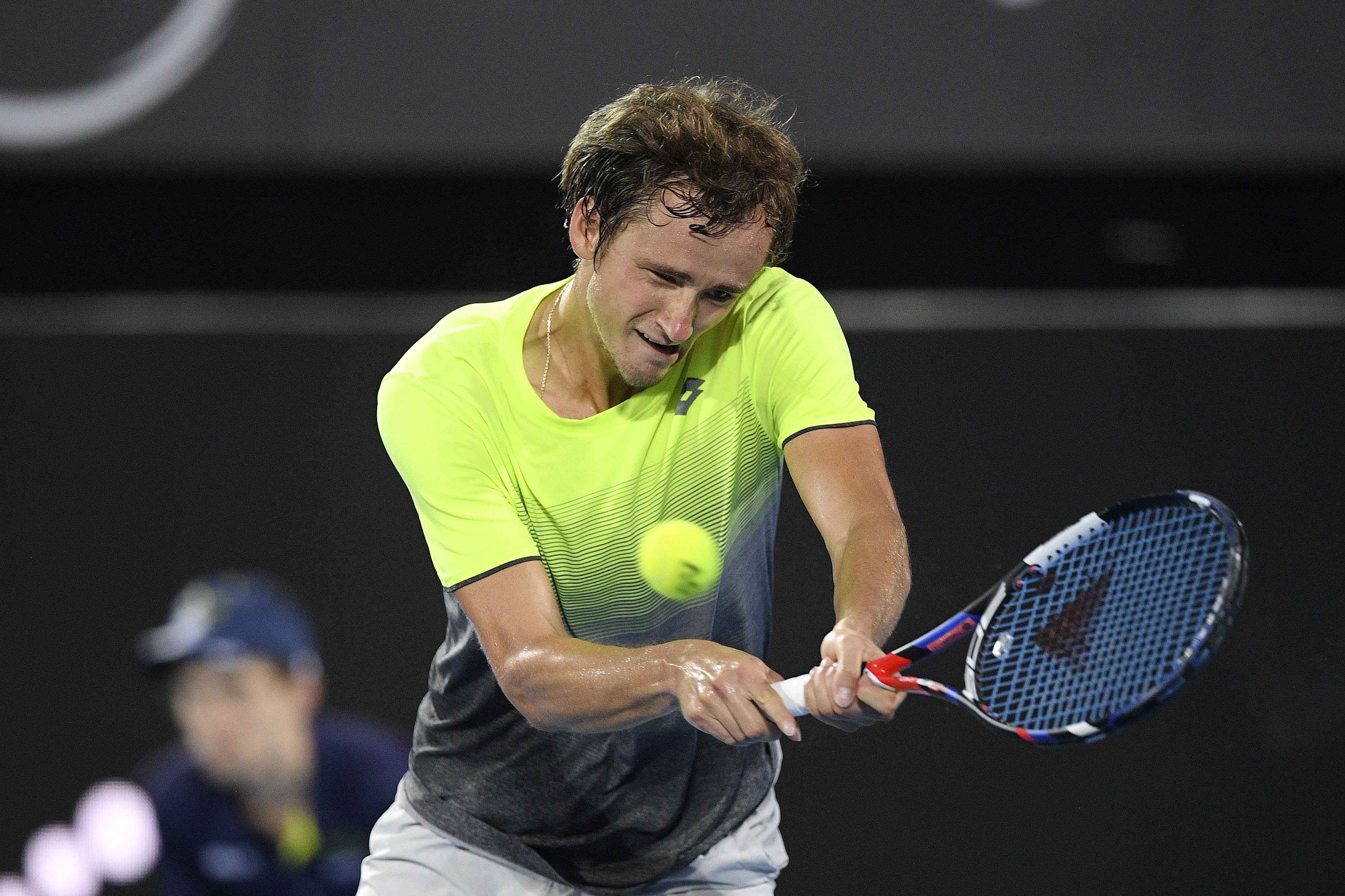 包含美国网球队力克欧洲网球队，梅德韦杰夫关键制胜的词条