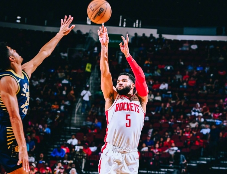 上海队轻取公牛,范弗利特扛起全队的简单介绍 上海队轻取公牛,范弗利特扛起全队的简单介绍