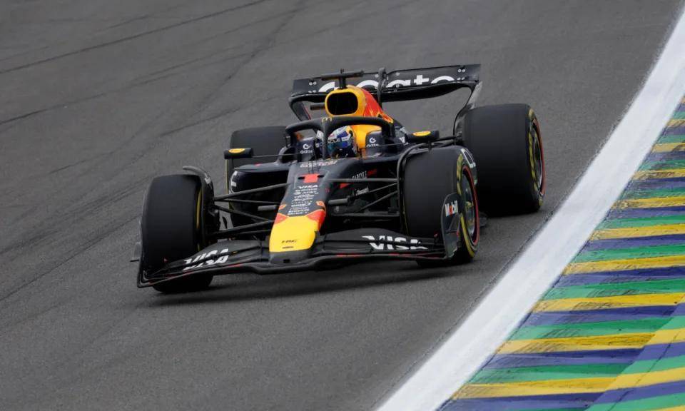 阿斯顿马丁险胜法拉利，维斯塔潘状态火热的简单介绍